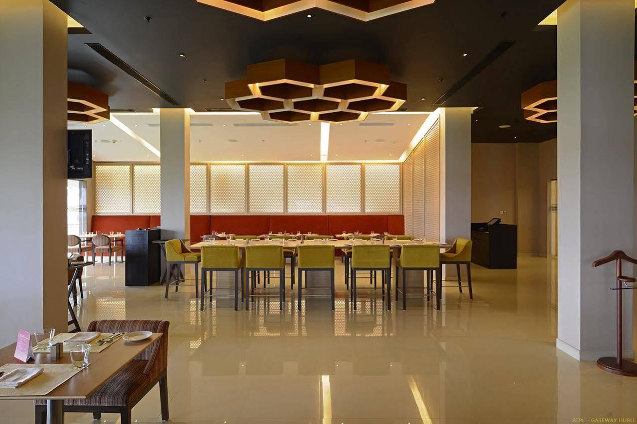 Hotel Naveen Lakeside Hubli Bagian luar foto
