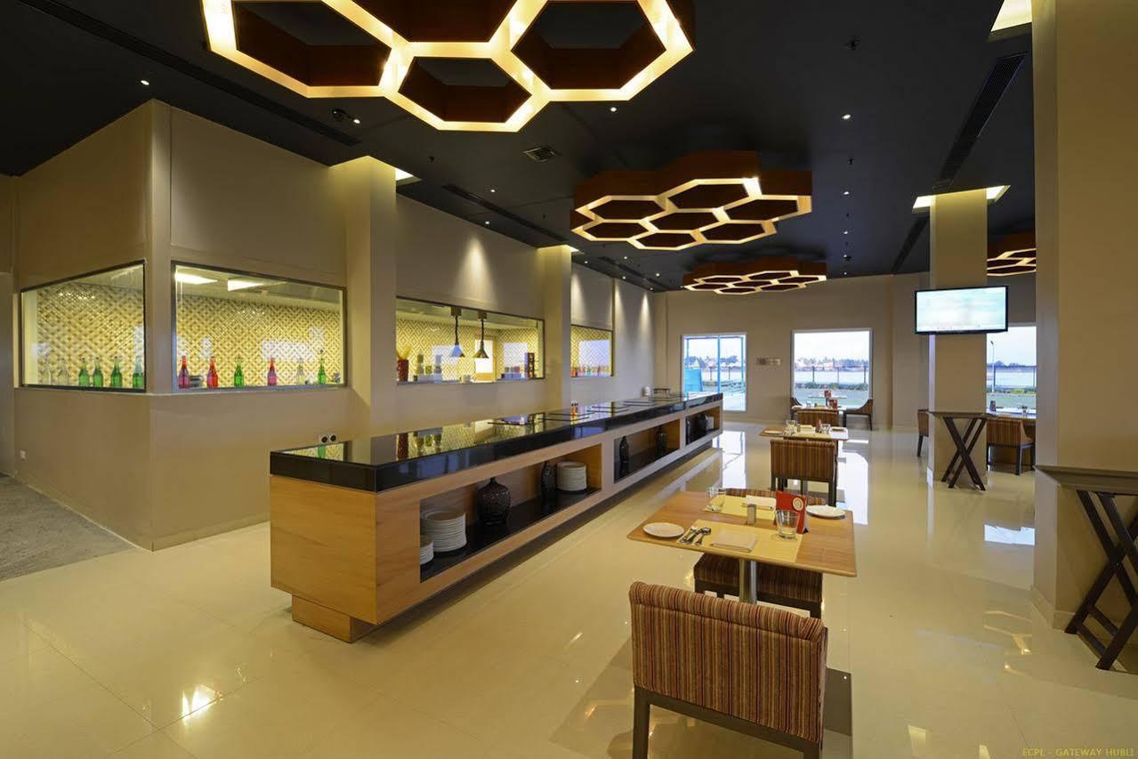 Hotel Naveen Lakeside Hubli Bagian luar foto